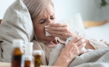 Kako razlikovati tešku upalu pluća od obične prehlade: U jednom slučaju se javlja suv kašalj često pojačan noću Kako razlikovati tešku upalu pluća od obične prehlade: U jednom slučaju se javlja suv kašalj često pojačan noću