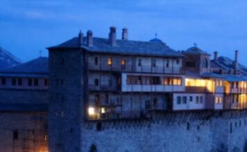 Mihaila su kao bebu doveli na Svetu Goru i tu je ostao do smrti: Za 82 godine života nikada nije video ženu, a kada je umro… Mihaila su kao bebu doveli na Svetu Goru i tu je ostao do smrti: Za 82 godine života nikada nije video ženu, a kada je umro...