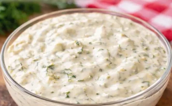 Mnogo ukusniji od kupovnog: NAJBOLJI domaći tartar sos za 5 minuta! Mnogo ukusniji od kupovnog: NAJBOLJI domaći tartar sos za 5 minuta!