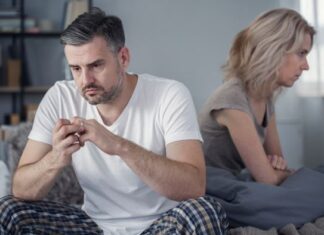 Moj muž je stalno išao na poslovne izlaske kasno uveče a ja nikad nisam bila pozvana: Kad sam jednog dana iznenada banula imala sam šta i da vidim Moj muž je stalno išao na poslovne izlaske kasno uveče a ja nikad nisam bila pozvana: Kad sam jednog dana iznenada banula imala sam šta i da vidim