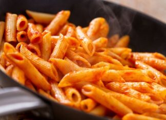 Najjednostavniji recept za paštašutu koji svi vole: Prava domaća kakvu su pravile naše bake Najjednostavniji recept za paštašutu koji svi vole: Prava domaća kakvu su pravile naše bake