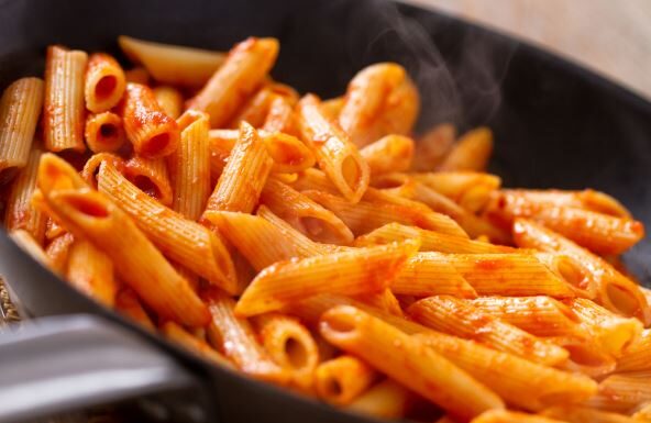 Najjednostavniji recept za paštašutu koji svi vole: Prava domaća kakvu su pravile naše bake Najjednostavniji recept za paštašutu koji svi vole: Prava domaća kakvu su pravile naše bake