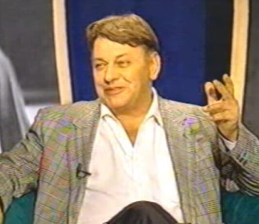 Najpoznatiji srpski mason, držao klub sa Arkanom i tvrdio da je proživeo 4 života: Kod Tapija je dolazilo pola beogradskog pozemlja, a smrt je i danas misterija Najpoznatiji srpski mason, držao klub sa Arkanom i tvrdio da je proživeo 4 života: Kod Tapija je dolazilo pola beogradskog pozemlja, a smrt je i danas misterija