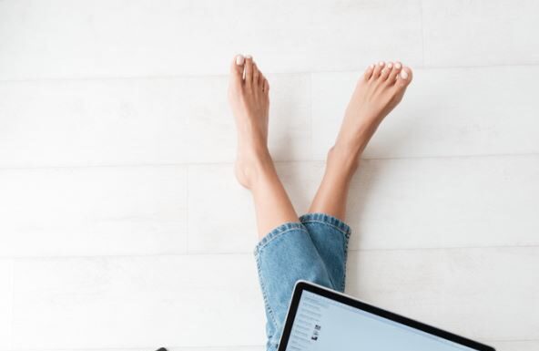 Nakon što sam sahranila muža u njegovim stvarima sam pronašla USB koji mi je promenio život: Ono što sam otkrila ne bi poželela ni najgorem neprijatelju Nakon što sam sahranila muža u njegovim stvarima sam pronašla USB koji mi je promenio život: Ono što sam otkrila ne bi poželela ni najgorem neprijatelju