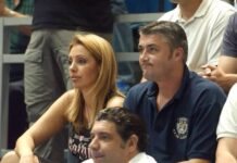 Naš čuveni košarkaš ženu je upoznao kada je imala 16 godina, prvo mu persirala mu pa sa njim dobila troje dece: A ćerka je uspela da nadmaši njegovu slavu Naš čuveni košarkaš ženu je upoznao kada je imala 16 godina, prvo mu persirala mu pa sa njim dobila troje dece: A ćerka je uspela da nadmaši njegovu slavu