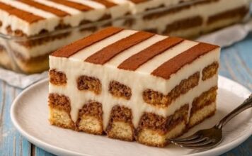 NEMA PEČENJA: KOLAČ OD KEKSA S VANILIJA PUDINGOM Hladan do savršenstva, poslastica koja se ne peče i toliko je ukusna da je idealna za svaku priliku NEMA PEČENJA: KOLAČ OD KEKSA S VANILIJA PUDINGOM Hladan do savršenstva, poslastica koja se ne peče i toliko je ukusna da je idealna za svaku priliku