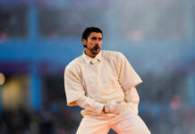 Neočekivani minimalizam, Bad Bunny u Zari na sceni Superboula Neočekivani minimalizam, Bad Bunny u Zari na sceni Superboula