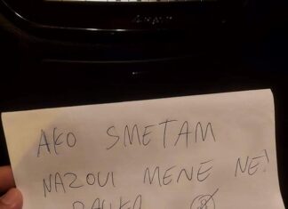 Netko je parkirao na nezgodnom mjestu i ostavio poruku, fotka je apsolutni hit zbog jednog detalja Netko je parkirao na nezgodnom mjestu i ostavio poruku, fotka je apsolutni hit zbog jednog detalja