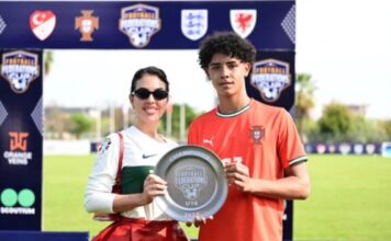 Ovo je ćerka Kristijana Ronalda koja je izgubila blizanca na rođenju: “To je najveći bol koji bilo koji roditelj može da oseti” Ovo je ćerka Kristijana Ronalda koja je izgubila blizanca na rođenju: "To je najveći bol koji bilo koji roditelj može da oseti"