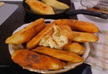 Pancerote sa sirom bez jogurta i kvasca: Gotove su za manje od 30 minuta Pancerote sa sirom bez jogurta i kvasca: Gotove su za manje od 30 minuta