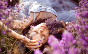 Pogledajte sliku i ne razmišljajte previše: Koja devojka je najlepša kad se okrene i šta to govori o vama Pogledajte sliku i ne razmišljajte previše: Koja devojka je najlepša kad se okrene i šta to govori o vama