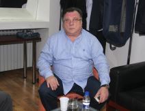 Pogledao je u ogledalo i tako saznao da ima rak jetre: Halid Bešlić imao je simptom koji nesumnjivo ukazuje na opaku bolest Pogledao je u ogledalo i tako saznao da ima rak jetre: Halid Bešlić imao je simptom koji nesumnjivo ukazuje na opaku bolest