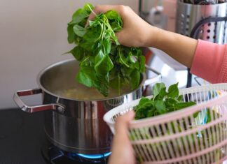 Posni ručak od samo 3 sastojka: Hranljiv, ukusan i gotov za 15 minuta Posni ručak od samo 3 sastojka: Hranljiv, ukusan i gotov za 15 minuta