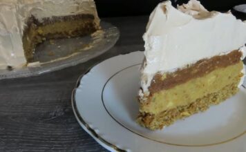 Recept za tradicionalnu bomba tortu: Neodoljivi kremasti klasik idealan za sve prilike a pravi se brzo i lako Recept za tradicionalnu bomba tortu: Neodoljivi kremasti klasik idealan za sve prilike a pravi se brzo i lako