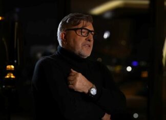 Šerif Konjević oduševio novim singlom “Sitni sati” Šerif Konjević oduševio novim singlom “Sitni sati”