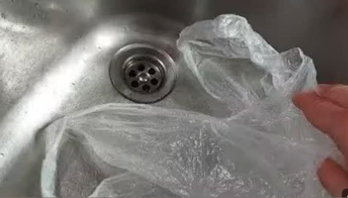 Stavite kesu u odvod sudopere! Nikad više nećete zvati majstore! Stavite kesu u odvod sudopere! Nikad više nećete zvati majstore!