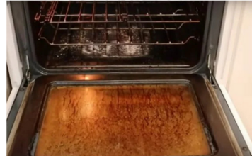 Stavite ovo u rernu i ostavite preko noći: Ujutru samo prebrišite krpom, najgora masnoća otpada sama Stavite ovo u rernu i ostavite preko noći: Ujutru samo prebrišite krpom, najgora masnoća otpada sama