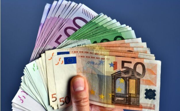 STlŽE lM KAMl0N PARA DO KRAJA FEBRUARA: 3 znaka će imati toliko novca da neće znati gdje da ga drže… STlŽE lM KAMl0N PARA DO KRAJA FEBRUARA: 3 znaka će imati toliko novca da neće znati gdje da ga drže…