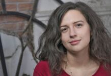 Svekrva dovela mom mužu drugu ženu u kuću dok sam ja pokušavala da spasem brak: Usledio obrt zbog kog je zažalila, prepisala mi i kuću da bi se iskupila Svekrva dovela mom mužu drugu ženu u kuću dok sam ja pokušavala da spasem brak: Usledio obrt zbog kog je zažalila, prepisala mi i kuću da bi se iskupila