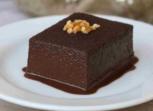 TURSKI MOKRI KOLAČ NATOPLJEN ČOKOLADOM TURSKI MOKRI KOLAČ NATOPLJEN ČOKOLADOM