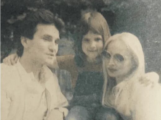 TUŽN0 je kada otac govori “0VAK0 0 SV0ME DJETETU! Poznati glumac otkrio zašto nema odnos sa kćerkom! Ove riječi lome srca TUŽN0 je kada otac govori “0VAK0 0 SV0ME DJETETU! Poznati glumac otkrio zašto nema odnos sa kćerkom! Ove riječi lome srca