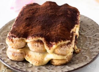 U Rimu sam uzela originalni recept za čuveni italijanski tiramisu: Šef kuhinje mi je napisao na papirić, a priprema nikad lakša U Rimu sam uzela originalni recept za čuveni italijanski tiramisu: Šef kuhinje mi je napisao na papirić, a priprema nikad lakša