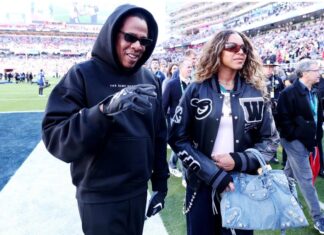 Umesto Bijonse, Džej Zija je za ruku držala druga: Kad se otkrilo ko je ona svi su zanemeli od šoka Umesto Bijonse, Džej Zija je za ruku držala druga: Kad se otkrilo ko je ona svi su zanemeli od šoka