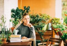 Uz ovaj jednostavan trik iskusnih baštovana transformisaćete slabašne izdanke u bujne i zdrave biljke Uz ovaj jednostavan trik iskusnih baštovana transformisaćete slabašne izdanke u bujne i zdrave biljke