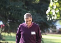 Veštačka inteligencija uništava sve profesije osim ove 3: Otkriva Bil Gejts Veštačka inteligencija uništava sve profesije osim ove 3: Otkriva Bil Gejts