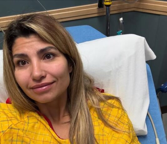 Vodila je zdrav život, a kad je zabolelo, lekari joj govorili da je sve u redu: Nakon strašne dijagnoze, proverila je frižider i otkrila uzrok Vodila je zdrav život, a kad je zabolelo, lekari joj govorili da je sve u redu: Nakon strašne dijagnoze, proverila je frižider i otkrila uzrok