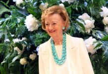 Zaposlila se kao prevodilac u firmi i postala milijarderka: Preminula naslednica Ferera imala je sav novac ovog sveta, a život vodila neverovatno Zaposlila se kao prevodilac u firmi i postala milijarderka: Preminula naslednica Ferera imala je sav novac ovog sveta, a život vodila neverovatno