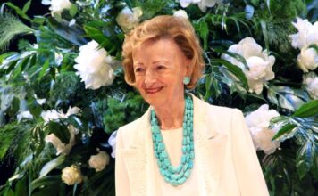 Zaposlila se kao prevodilac u firmi i postala milijarderka: Preminula naslednica Ferera imala je sav novac ovog sveta, a život vodila neverovatno Zaposlila se kao prevodilac u firmi i postala milijarderka: Preminula naslednica Ferera imala je sav novac ovog sveta, a život vodila neverovatno