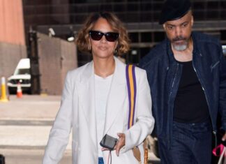 Zbog prvog muža htela da digne ruku na sebe, a drugi je besramno varao: Hale Beri konačno našla sreću pokraj 4 godine mlađeg, spremna je za udaju Zbog prvog muža htela da digne ruku na sebe, a drugi je besramno varao: Hale Beri konačno našla sreću pokraj 4 godine mlađeg, spremna je za udaju