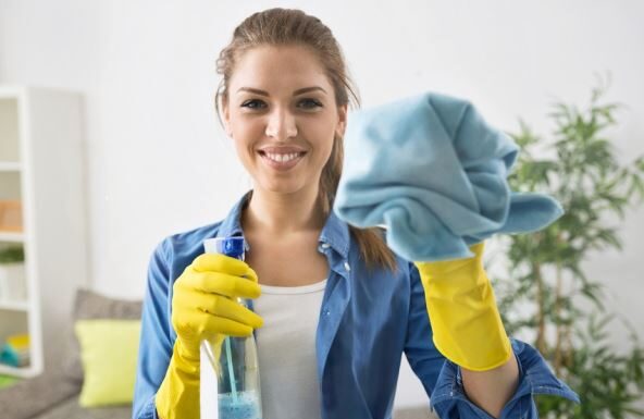 10 grešaka pri pranju prozora: Samo ovako će blistati 10 grešaka pri pranju prozora: Samo ovako će blistati