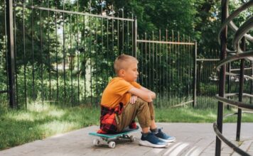 4 karakteristike disfunkcionalne porodice koja naizgled deluje skladno: Tu nema sreće ni napretka 4 karakteristike disfunkcionalne porodice koja naizgled deluje skladno: Tu nema sreće ni napretka