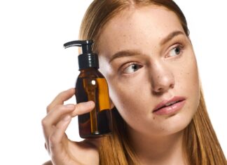 5 načina da ricinusovo ulje postane tvoj beauty superheroj 5 načina da ricinusovo ulje postane tvoj beauty superheroj