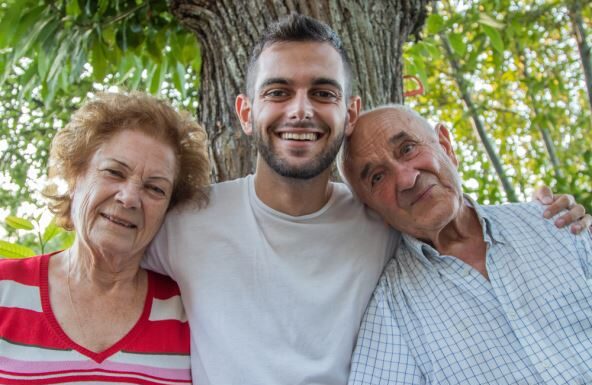 6 situacija koje navode odraslu decu da zauvek prestanu da komuniciraju sa starim roditeljima: Posle ovog vam neće ni prag preći 6 situacija koje navode odraslu decu da zauvek prestanu da komuniciraju sa starim roditeljima: Posle ovog vam neće ni prag preći