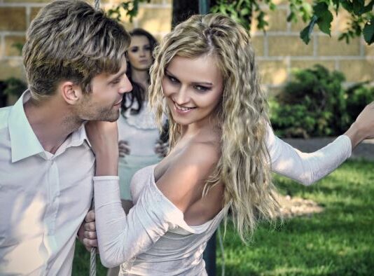 Advokat otkrio kako prepoznaje lažova: Tvrdi da ovaj psihološki trik uvek upali Advokat otkrio kako prepoznaje lažova: Tvrdi da ovaj psihološki trik uvek upali