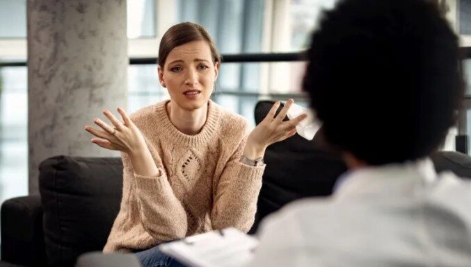 Ako na pitanje “Kako si?” odgovorite ovo, znači da se ste usamljeni, a možda niste ni svesni Ako na pitanje “Kako si?” odgovorite ovo, znači da se ste usamljeni, a možda niste ni svesni