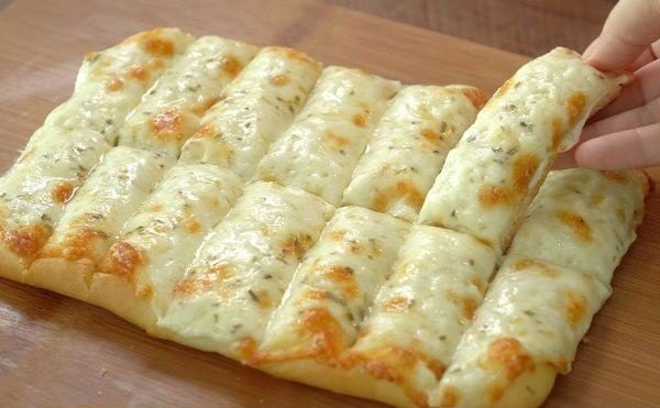 Ako ste u potrazi za ukusnim i praktičnim zalogajem, ne tražite dalje od prstiju od sira, savršenog rješenja za vaše žudnje Ako ste u potrazi za ukusnim i praktičnim zalogajem, ne tražite dalje od prstiju od sira, savršenog rješenja za vaše žudnje