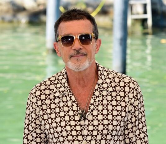 Antonio Banderas otkrio zašto je napustio Holivud: Kobni momenat presudio je da sve proda i ode Antonio Banderas otkrio zašto je napustio Holivud: Kobni momenat presudio je da sve proda i ode