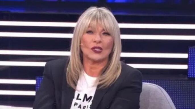 Brzo je prebojela njegovu smrt!! SUZANA JOVANOVIĆ uhvaćena u ZAGRLJAJU našeg popularnog pjevača!!! Brzo je prebojela njegovu smrt!! SUZANA JOVANOVIĆ uhvaćena u ZAGRLJAJU našeg popularnog pjevača!!!