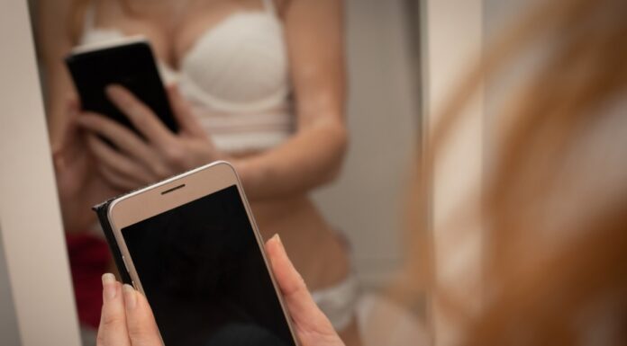 ChatGPT postaje tvoj seksi partner? OpenAI uvodi Adult Mode i svi pričaju o tome ChatGPT postaje tvoj seksi partner? OpenAI uvodi Adult Mode i svi pričaju o tome