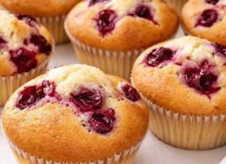 Čokoladno-voćni mafini – Najmekši koje ste ikada probali! Tope se u ustima… Čokoladno-voćni mafini – Najmekši koje ste ikada probali! Tope se u ustima…