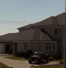 Čuveni miljenik žena prebio komšiju? Svi bruje o zavodniku koji se nalazi u centru skandala, evo kako je sukob eskalirao Čuveni miljenik žena prebio komšiju? Svi bruje o zavodniku koji se nalazi u centru skandala, evo kako je sukob eskalirao