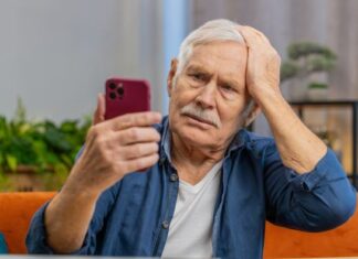 Danka je 20 godina negovala nepokretnog muža, nije dala da ga u dom smeste: Kad je umirao, razorio je jednim komentarom Danka je 20 godina negovala nepokretnog muža, nije dala da ga u dom smeste: Kad je umirao, razorio je jednim komentarom