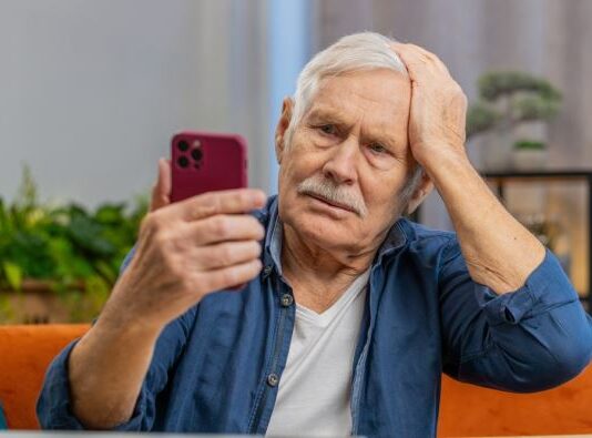 Danka je 20 godina negovala nepokretnog muža, nije dala da ga u dom smeste: Kad je umirao, razorio je jednim komentarom Danka je 20 godina negovala nepokretnog muža, nije dala da ga u dom smeste: Kad je umirao, razorio je jednim komentarom