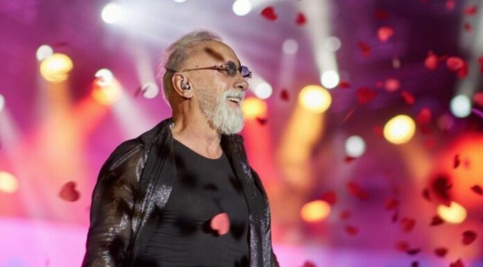 Dino Merlin zakazao još jedan koncert na Koševu! Dino Merlin zakazao još jedan koncert na Koševu!