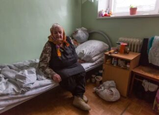 Do smrti je gledala u vrata i čekala sina da je posjeti u bolnici: Priča iz sobe broj 6 rasplakala i doktore Do smrti je gledala u vrata i čekala sina da je posjeti u bolnici: Priča iz sobe broj 6 rasplakala i doktore