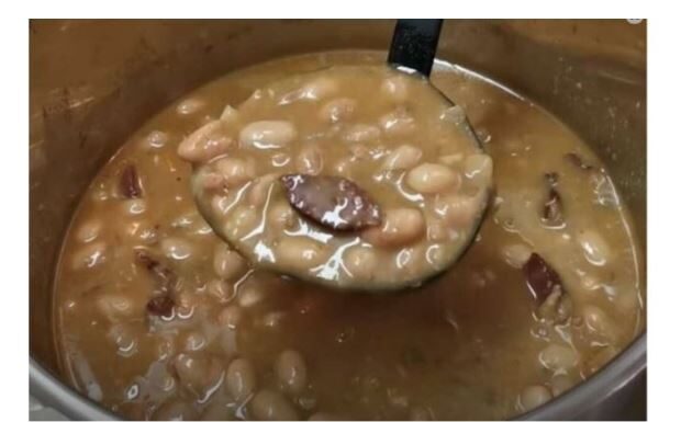 Doktorka otkrila koji sastojak se obavezno dodaje u pasulj da ne bi nadimao: NIKAKO ga ne potapajte u vodu, već… Doktorka otkrila koji sastojak se obavezno dodaje u pasulj da ne bi nadimao: NIKAKO ga ne potapajte u vodu, već…